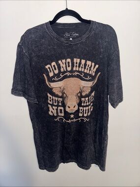 Lotus Fashion Black Graphic 'Do No Harm' Bull Graphic Tee